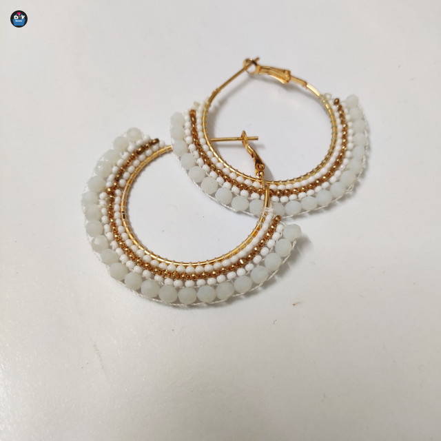 BEAUTIFUL WHITE BEADS EARRINGS