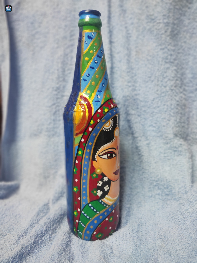 beautiful-women-bottle-art-very-colorful-2-0_1687004960.jpg